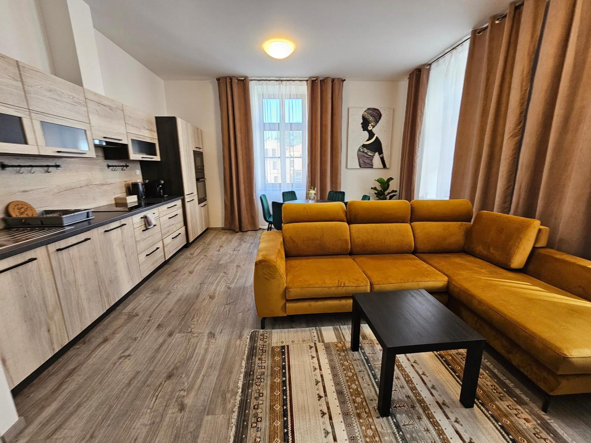 Velky Byt 3+Kk Klicperova, 2 Loznice Hradec Králové Exteriör bild